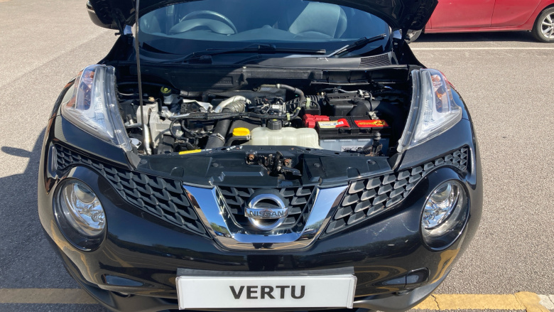Nissan Juke 1.5 dCi N-Connecta 5dr Diesel Hatchback